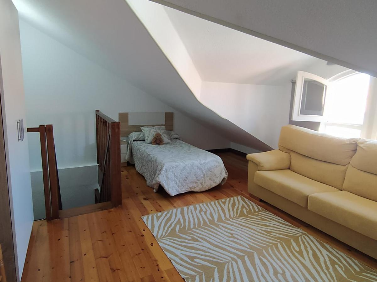 Duplex De 130m2 Al Lado De Playas De Cuchia Appartement